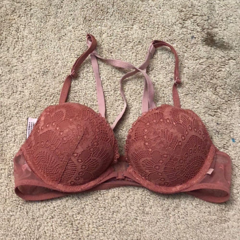 Victoria’s Secret Front clasping bra